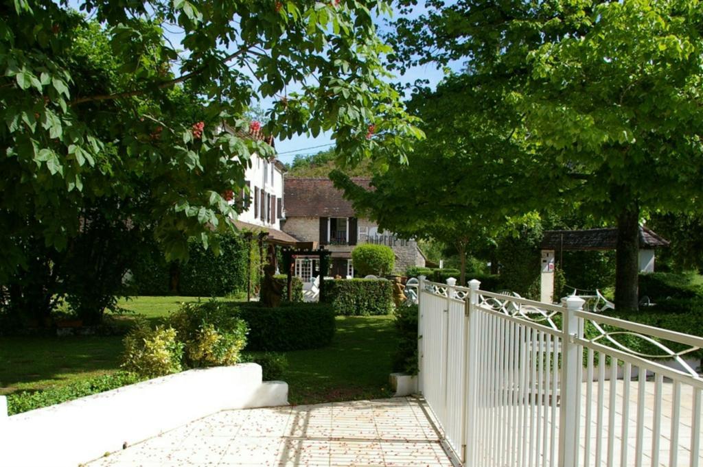 Auberge De La Sagne Cabrerets Exterior photo